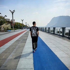 明一 - 给粗茶淡饭(feat.杨雨洵)